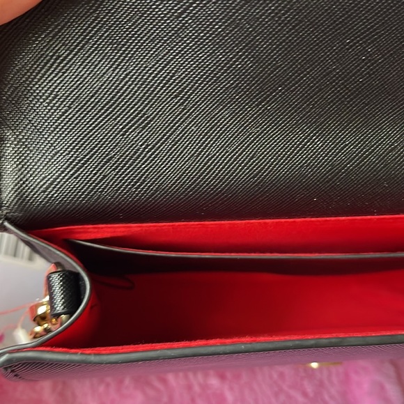 NWT Marilyn Monroe Crossbody with gold chain - Picture 12 of 14